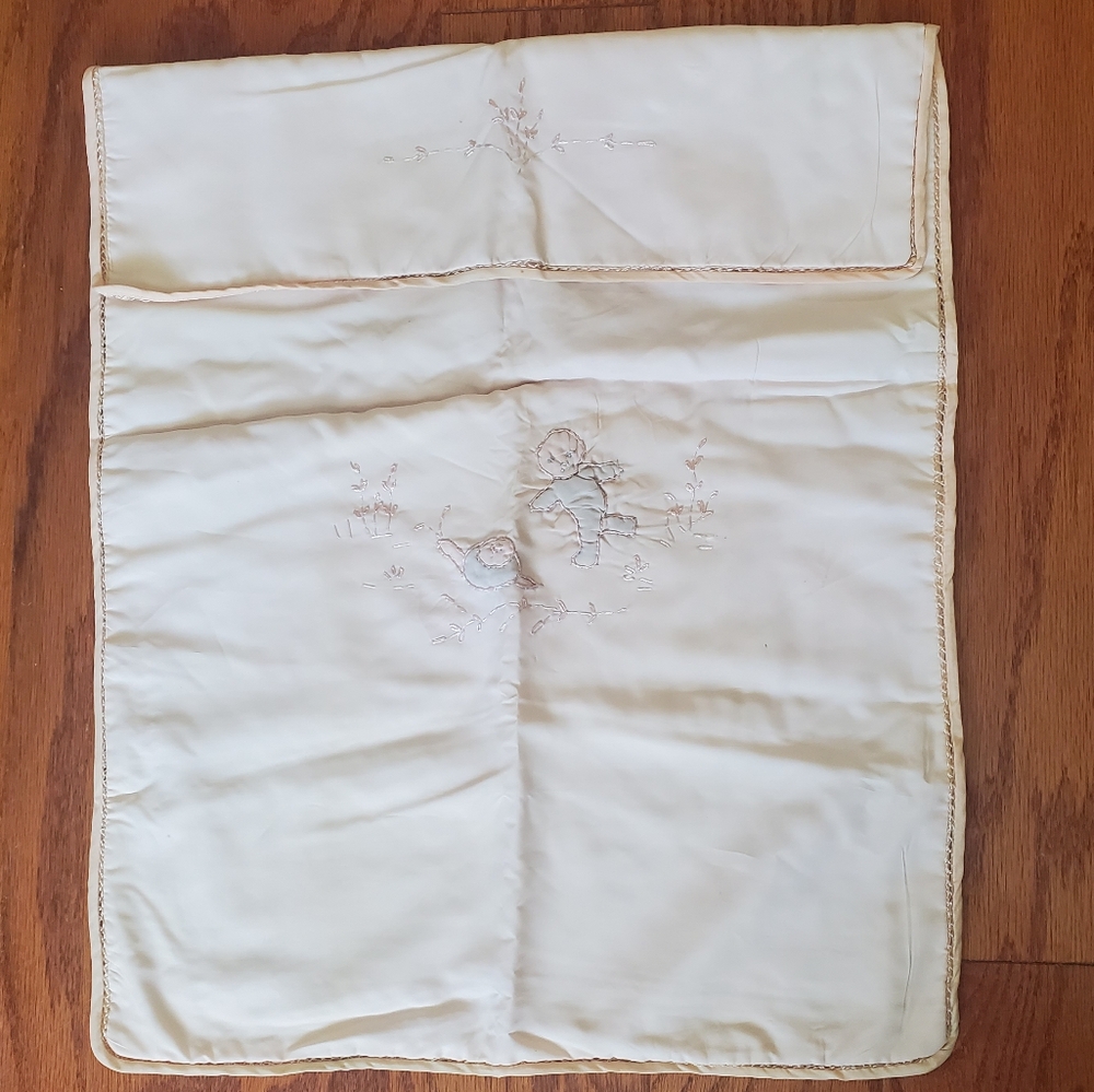 1930s Vintage Baby Blanket Stroller Crib Blush Pink & Cream - Child Snail Floral